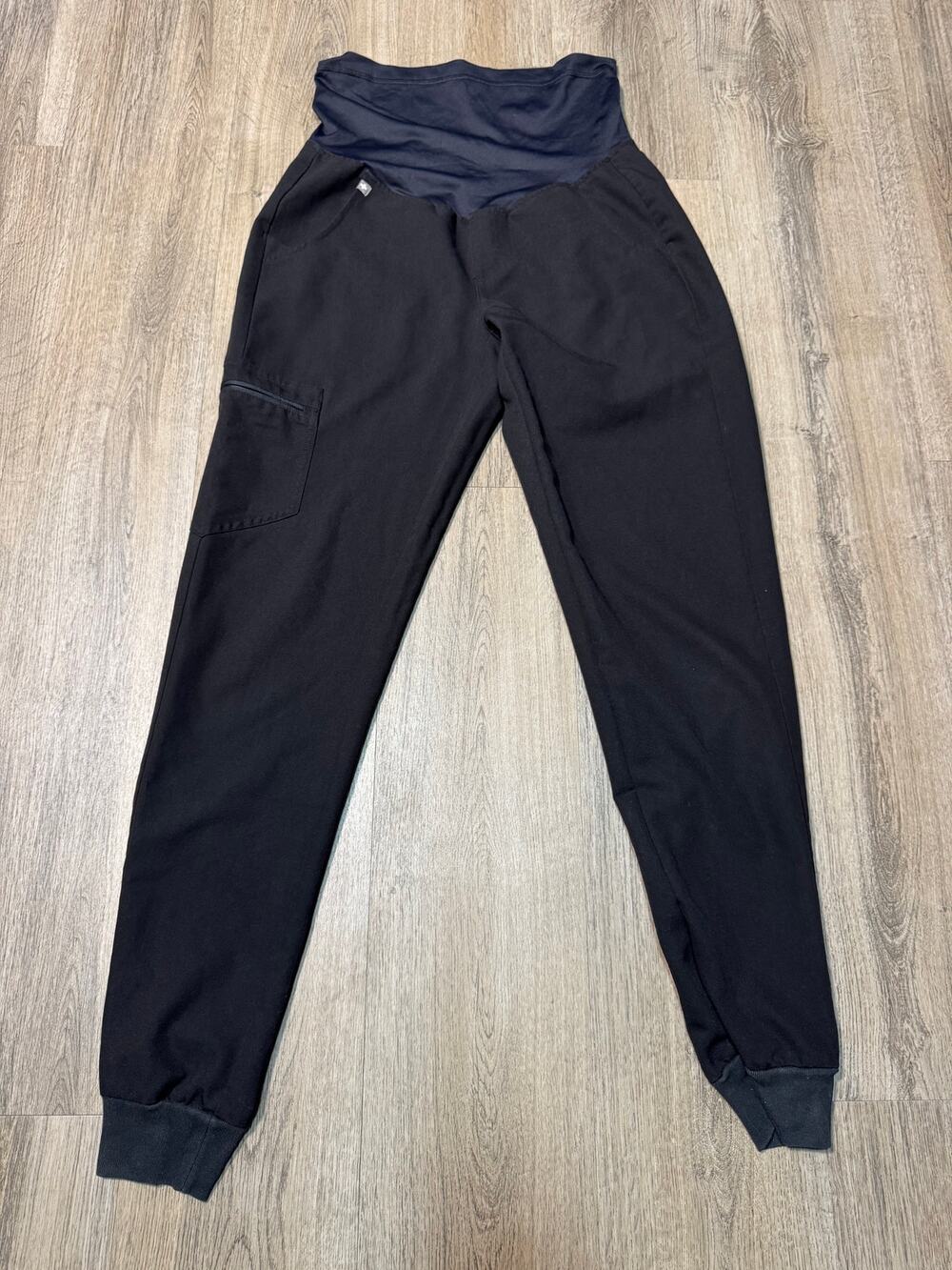Figs Women's Maternity Black Jogger Scrub Pants